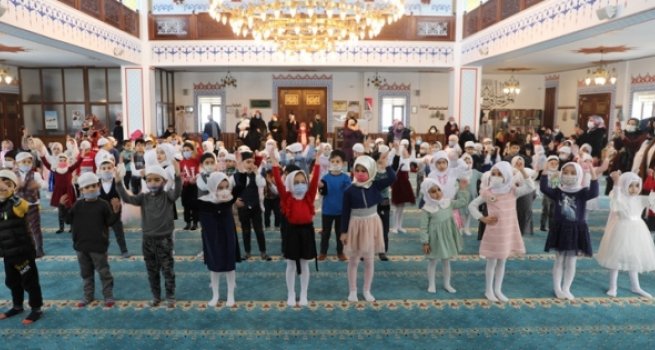 Kayserili minikler dönem sonu programında buluştu