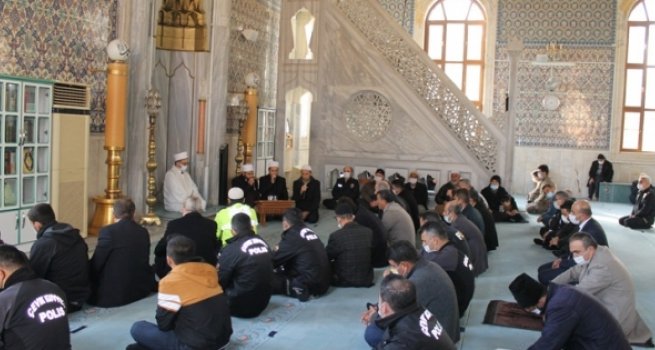 Kilis’te şehitlere vefa