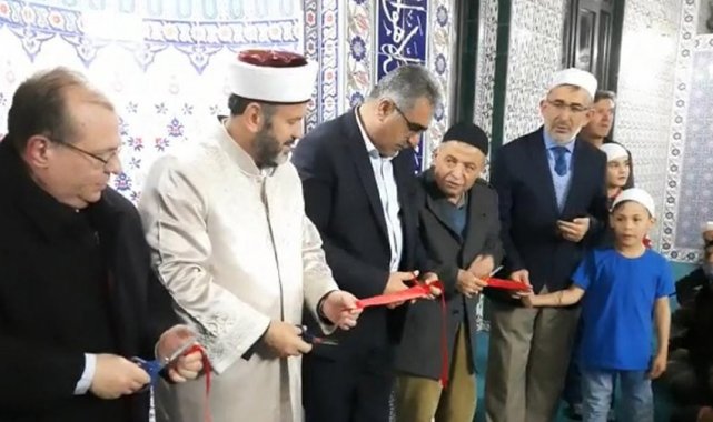 Konya Ayşe Hatun Camii Berat Gecesinde ibadete açıldı