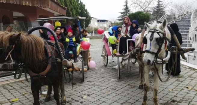Kur'an'a geçen miniklere fayton turu