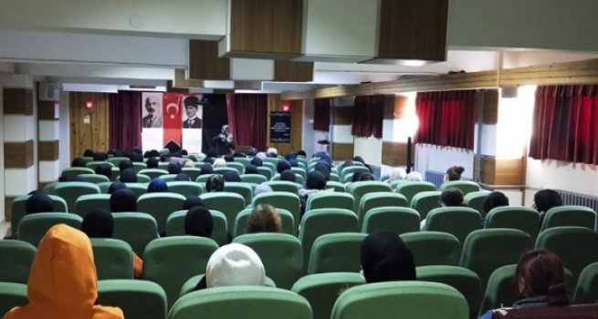 Lise öğrencilerine 'Peygamberimiz ve Gençlik' semineri