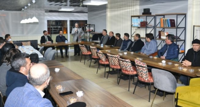 Manisa Müftülüğü iş insanlarıyla zekat toplantısında buluştu
