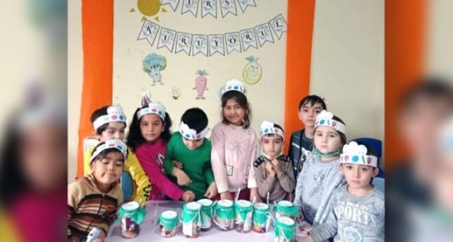 Minik eller turşu kurdu