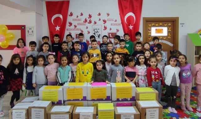 Minikler ihtiyaç sahipleri için yardım kolisi hazırladı