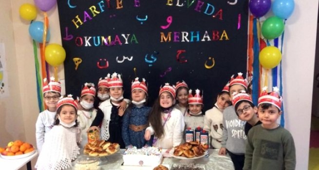Minikler Kur'an'a geçmenin sevincini yaşadı