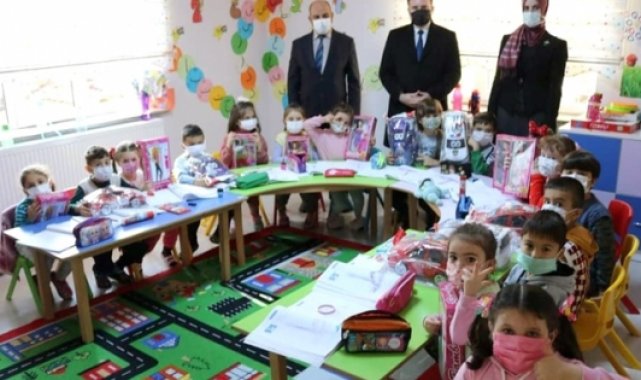 Miniklerden ‘Hediyem Kur’an Olsun’ kampanyasına destek