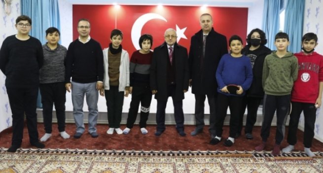 Müftü Akkuş gençlerle buluştu