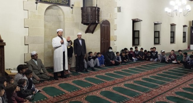 Müftü Çakmak: Çocuklarımızın manevi ihtiyaçlarına cevap vermeliyiz