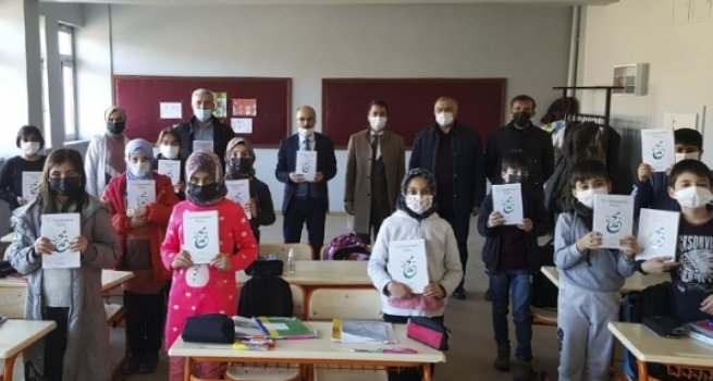Müftü Özelçi: Hayatına anlam katmak isteyen Hz. Peygamber'i tanımalı