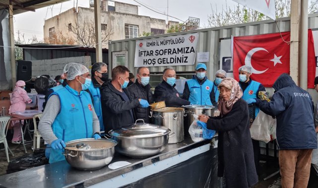Müftülük, depremzedeler için iftar sofrası kuruyor