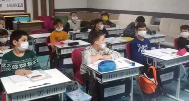 Müftülük gençlere yönelik 'Kış Okulu' başlattı