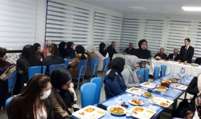 Müftülük iftarda gençlerle buluştu