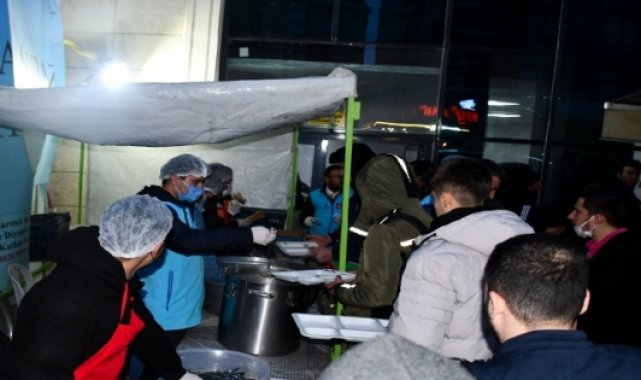 Müftülük 'iyilik sofrası' kurdu