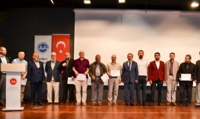Müftülük projelerine katkı sunan din görevlilerini ödüllendirdi