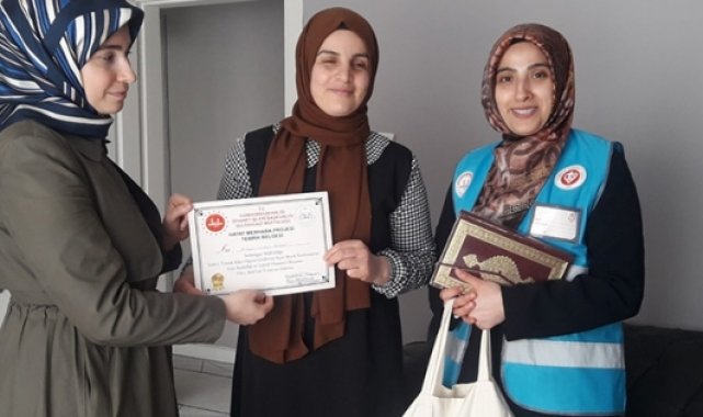 Müftülükten yeni doğan bebeklere hediye