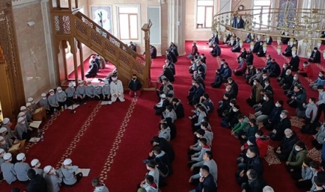 Niğdeli öğrencilerden Sultan 2. Abdülhamid Han’a vefa