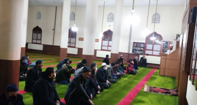 Özalp'te sabah namazı buluşması 