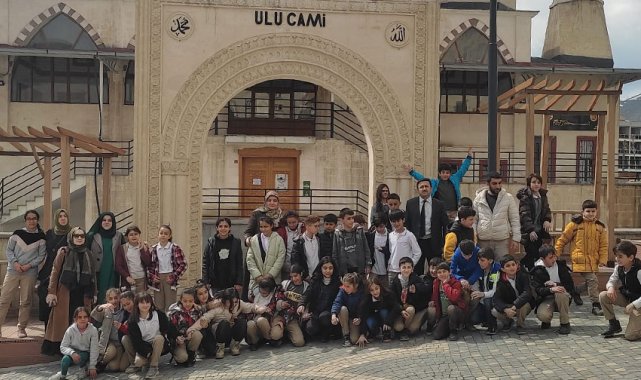 Ramazan'da cami ve çocuk buluşması