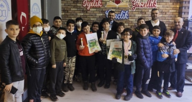 Salihli’de zeka oyunları turnuvası düzenlendi