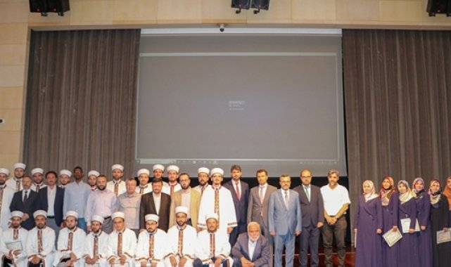 Selçuk Dini Yüksek İhtisas Merkezinde mezuniyet heyecanı