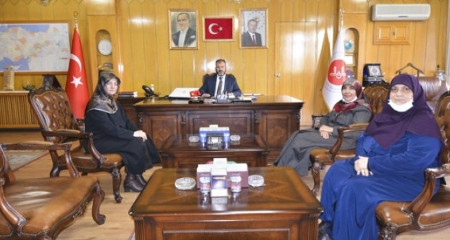 Soğuk Günlerde Sıcak Kardeşlik