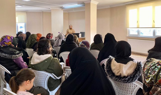Sultangazi'de "4-6 Yaş Veli Seminerleri"