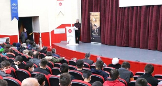 Suveyda filminin yönetmeni Uçakan hafızlarla buluştu