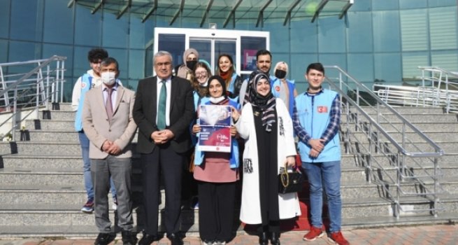 Üniversite öğrencilerinden Afrika’ya ‘Bir Damla Hayat’