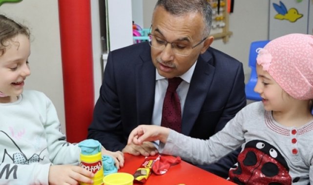 Vali Çeber 4-6 yaş Kur'an kursu öğrencileri ile buluştu