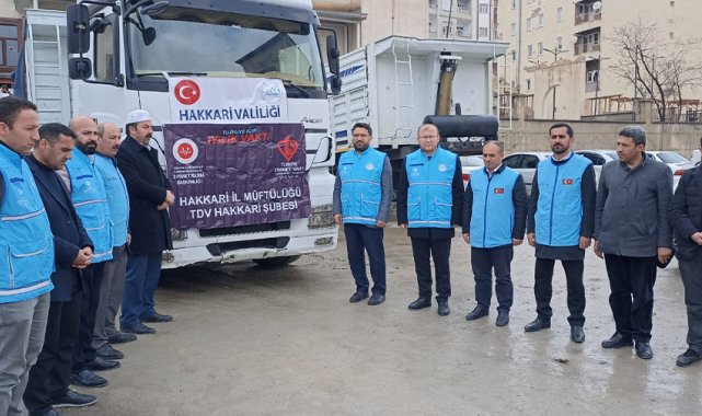 Yardım tırları deprem bölgesine gitmeye devam ediyor