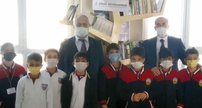 Ardahan'a 'gönül kütüphanesi' kuruldu