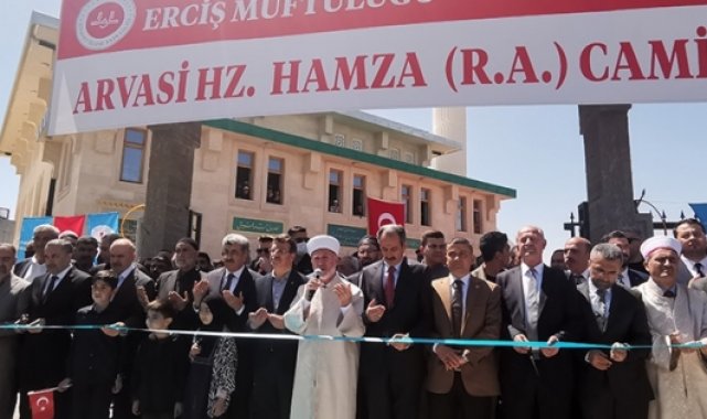 Arvasi Hz. Hamza (R.A) Camii dualarla açıldı