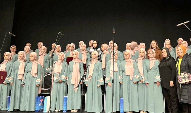 Çorlu'da örgün eğitimle birlikte 36 öğrenci hafız oldu