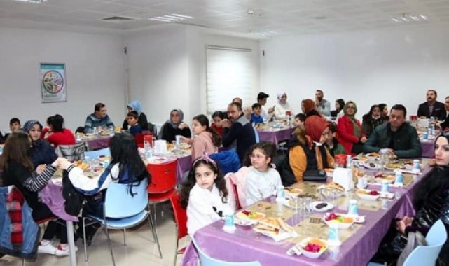 Çorum Valisi Çiftçi gençlerle iftar yaptı