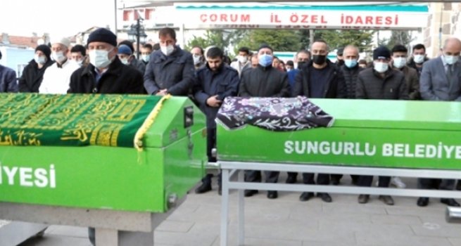 Din görevlisi kızının cenaze namazını kıldırdı