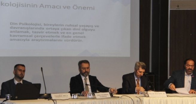 Erzurum'da 'Kur'an'ın Hayatla Buluşması' konulu panel