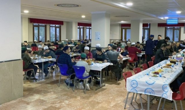Fatsalı hafızlar iftarda buluştu