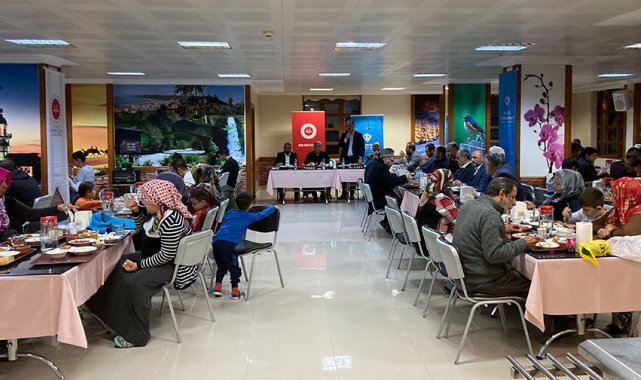 Genel Müdür Bilgin, depremzedelerle iftarda bir araya geldi