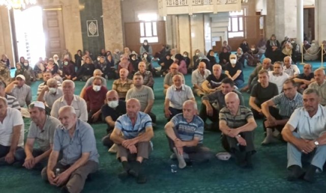 Hacı adaylarına yönelik eğitim seminerleri sürüyor