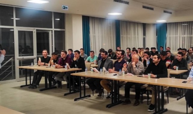 Isparta’da gençlik paneli
