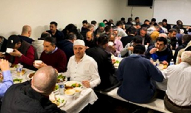 Kanada'da iftar buluşması