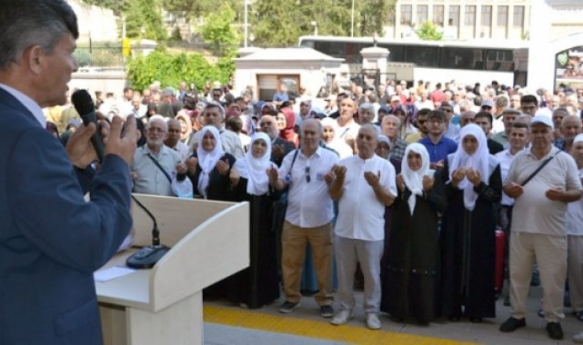 Kırıkkale’de hacı adayları dualarla uğurlandı