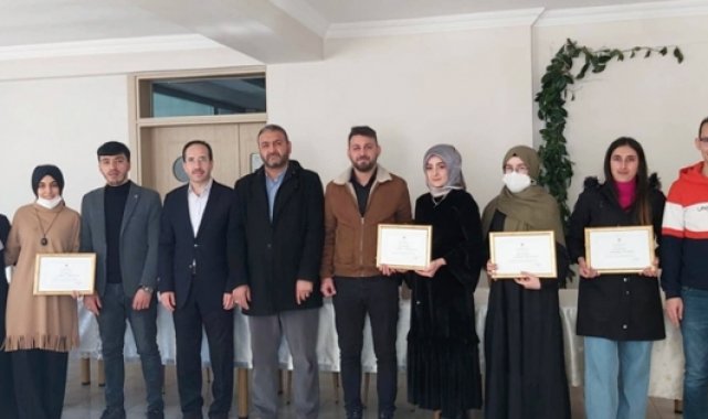 Konya'da 'Evliliğe İlk Adım' atanlar seminerde buluştu