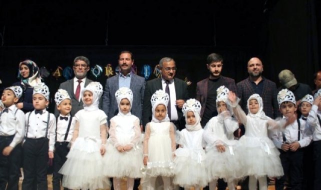 Minikler yıl sonu programında buluştu
