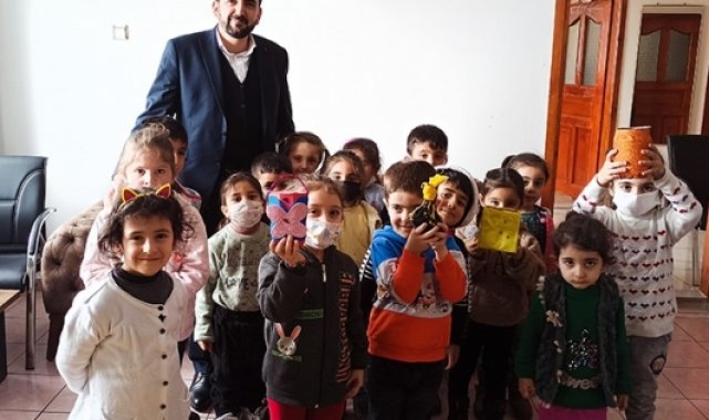 Miniklerden anlamlı yardım