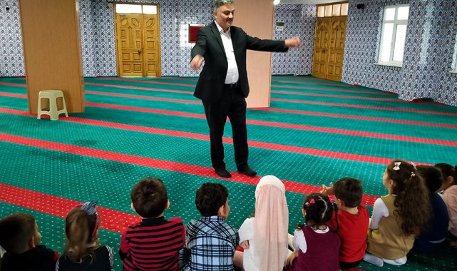 Miniklerden camiye ziyaret