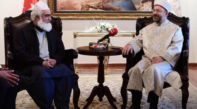 Başkan Erbaş, Pakistan Din İşleri Bakan Vekili’ni kabul etti