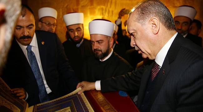 Erdoğan'dan Sırbistan'da Kur'an tilaveti