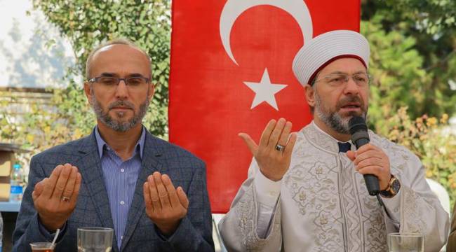 Başkan Erbaş Şehit Polis Taşdemir'in ailesine taziye ziyareti.