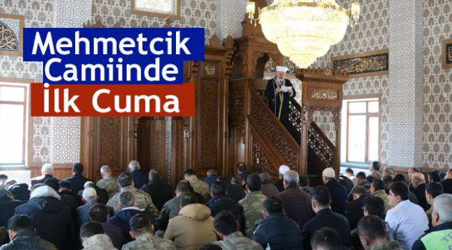Van’da Mehmetçik Camiinde İlk Cuma